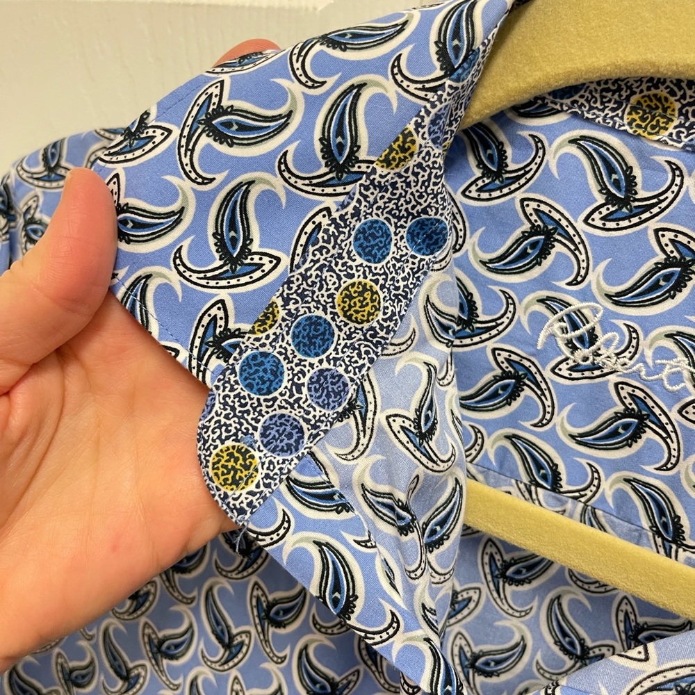 Robert Graham Pattern Short Sleeve Button Down - image 4